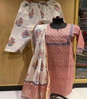 Floral Print Straight Kurta With Pant Set