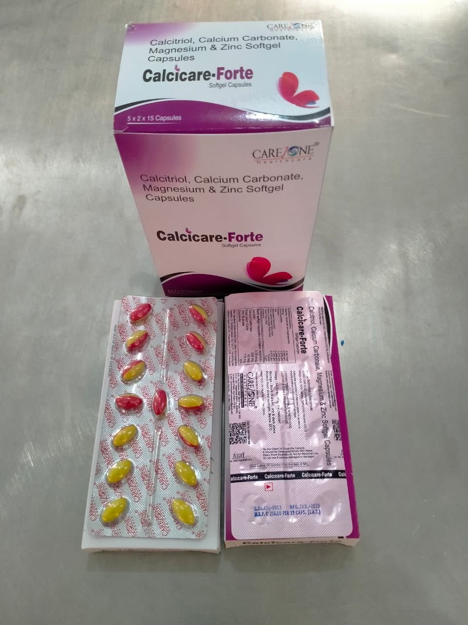 Calcitriol, Calcium Carbonate, Vitamin D3, Magnesium & Zinc Sulphate Softgel Capsules
