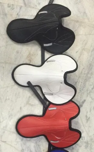 Black Plain Racing Saddle