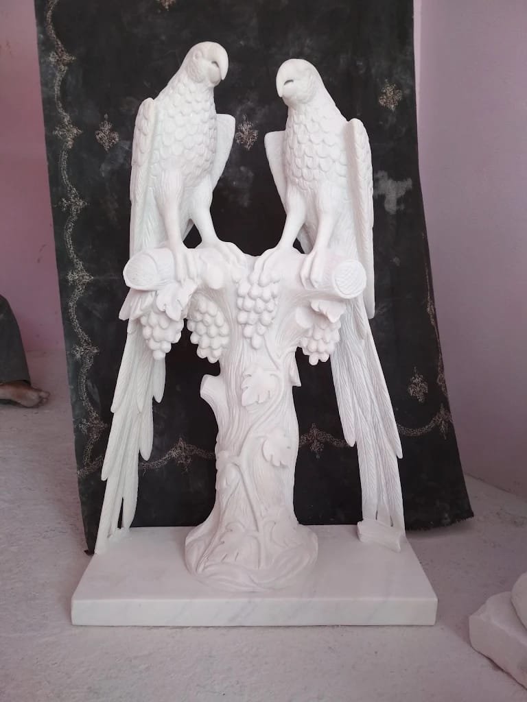 Marble Bird Statue, Usage : Decoation