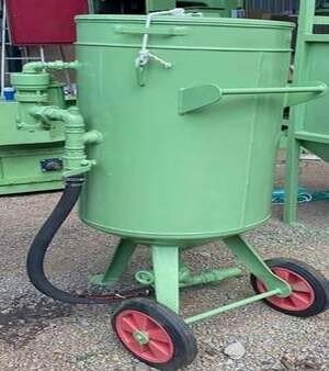 Abrasive Blasting Machines, Usage: Industrial, Color: Green