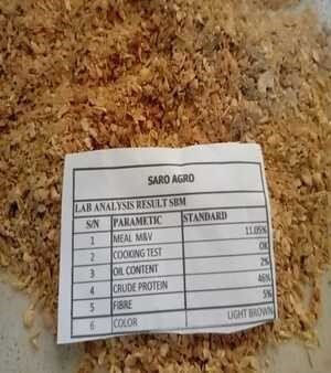 Soyabean cake for animals feed
