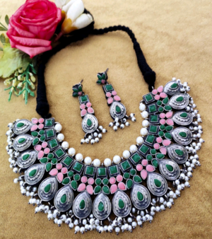 Silver Looking Thread Chockar