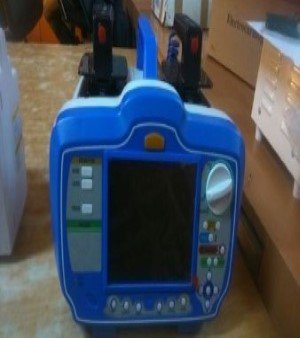 Defibrillator