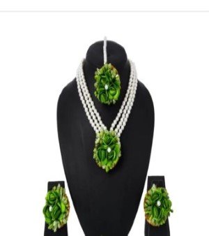 Flower jewellery