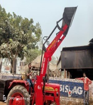 Hydraulic Tractor Mounted Loader