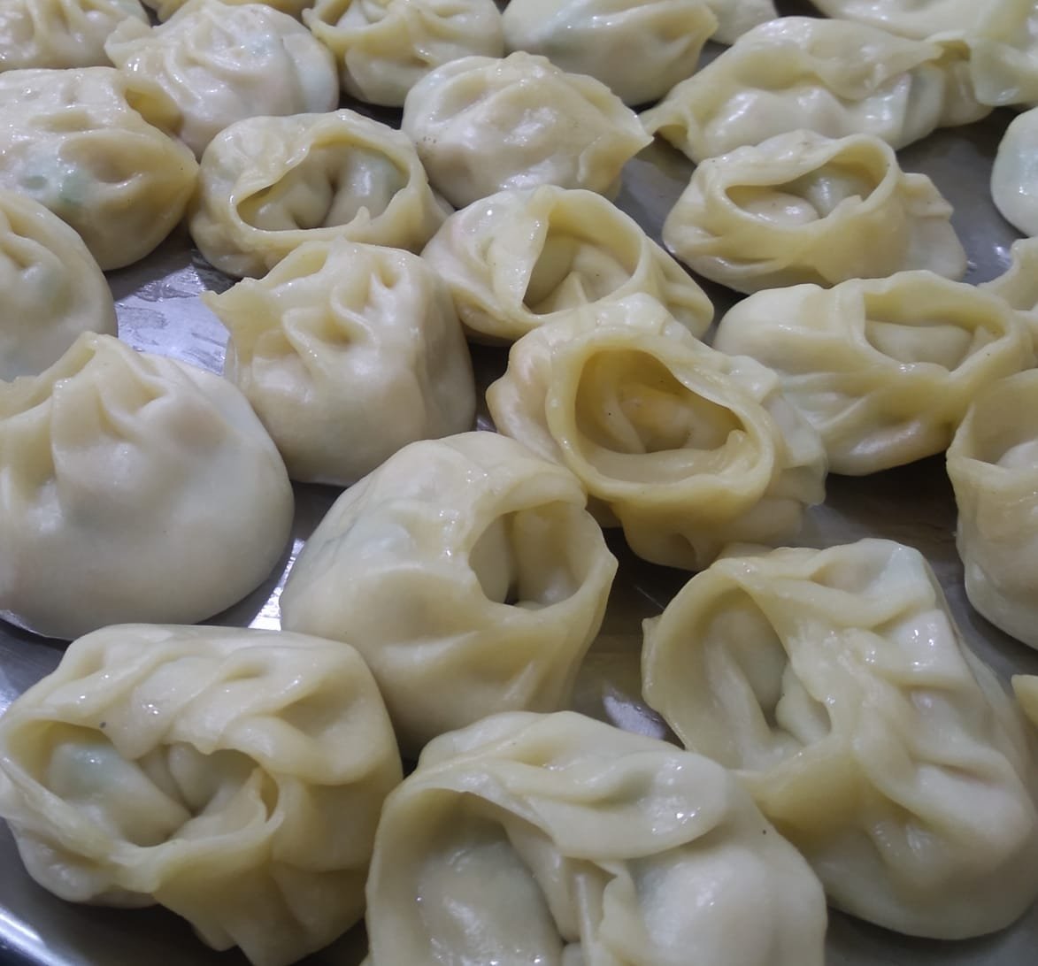 MOMOS