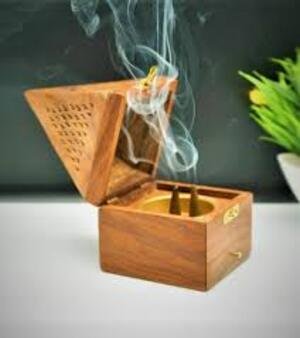 Wooden Dhoop Stand