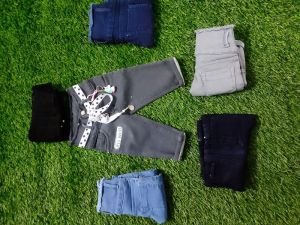 Dobby Lycra Girls Capri