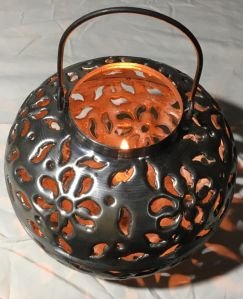 CANDLE LANTERN