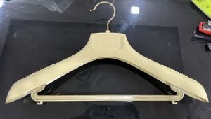 18 Inches Plastic Coat Hanger