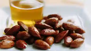 Premium Roasted And Salted Almond Nuts