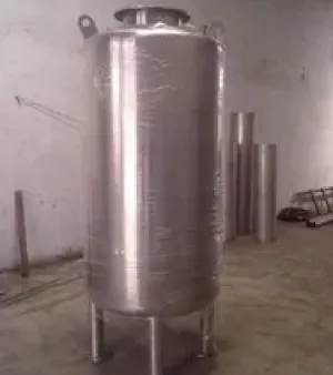 Silver Stainless Steel Jacketed Vessel, Capacity : Upto 20,000 Ltrs.