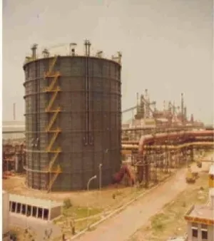 Gas Holders, Shape : Round