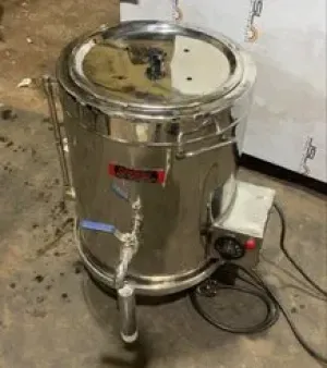 Brewing Tank, Naterial : Stainless Steel