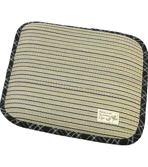 Antimicrobial seat pad made of Tatami Japanese soft rush naturally odor resisntat and humidity controlled