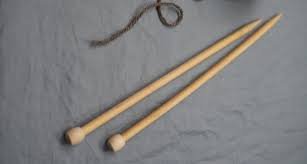 Cons of knitting needle