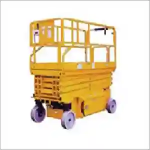 Easy To Operate Access Platform ; Color Yellow