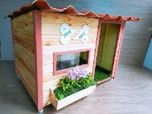 Natural wood Dog Kennel