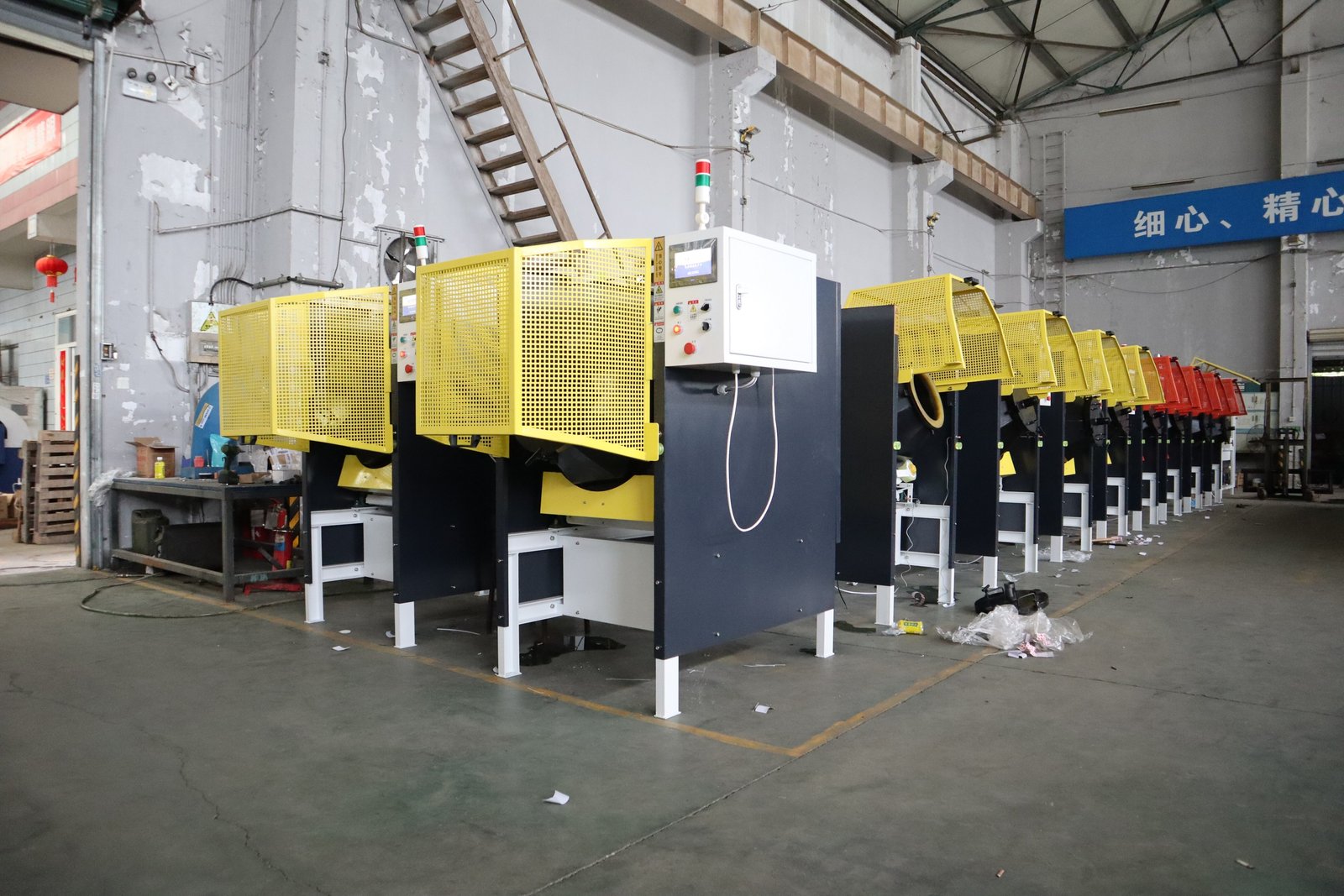 Industrial Vibratory Finishing Machine for Deburring and Surface Finishing