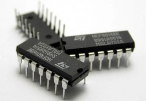 semiconductor, Color: Black